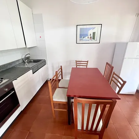 Semesterbostad Vele 2 By La Via Del Mare Viaggi E Vacanze Simius