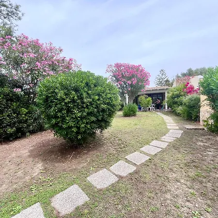 Vele 2 By La Via Del Mare Viaggi E Vacanze Holiday home Simius